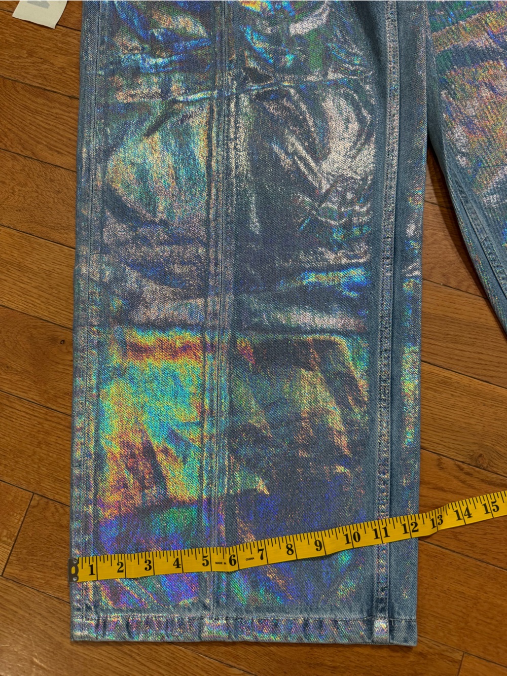 NWT Neon Denim Leroy Coated Wide-Leg Jeans Holographic Silver 28 - Picture 6 of 15